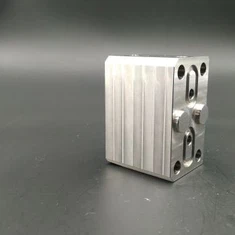 ایلومینیم تانے بانے کی خدمات CNC کی گھسائی کرنے والی پرزے